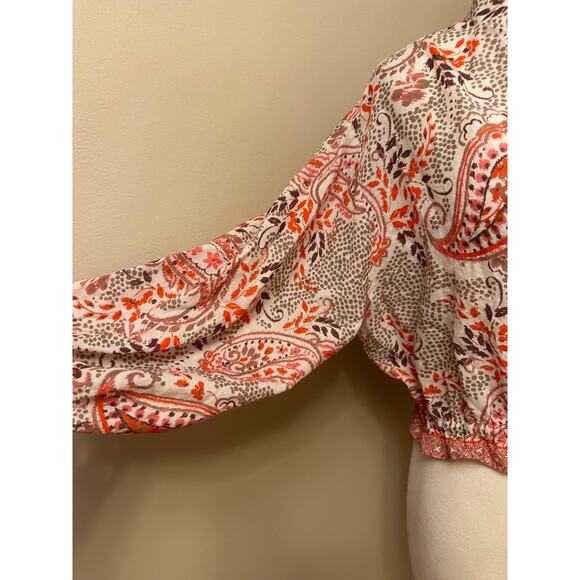 Cara Cara Perrin Top Cream/Orange Paisley Split Neck Cropped Hem Sz Small - Picture 3 of 8